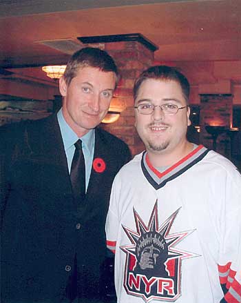 Photo of Wayne Gretzky and Luke Crispin